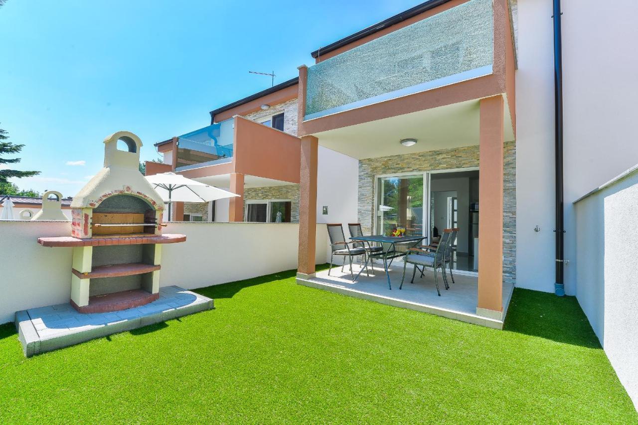 Cascada Villas With Private Jacuzzi And Private Parking Starigrad Paklenica Dış mekan fotoğraf