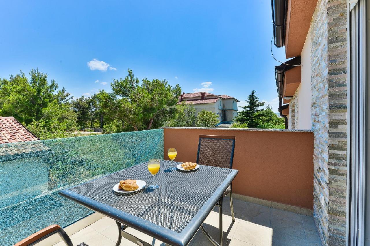 Cascada Villas With Private Jacuzzi And Private Parking Starigrad Paklenica Dış mekan fotoğraf