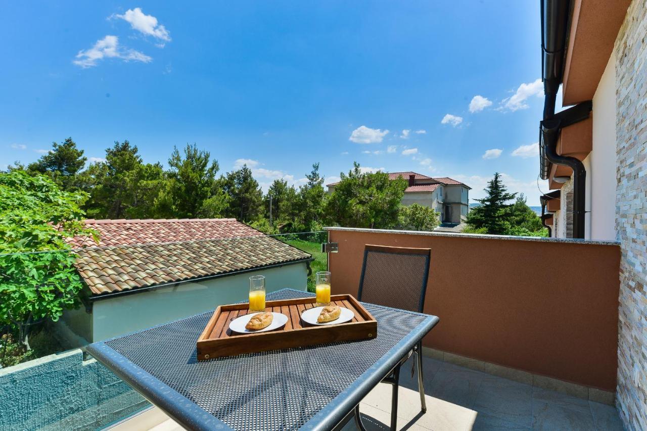 Cascada Villas With Private Jacuzzi And Private Parking Starigrad Paklenica Dış mekan fotoğraf
