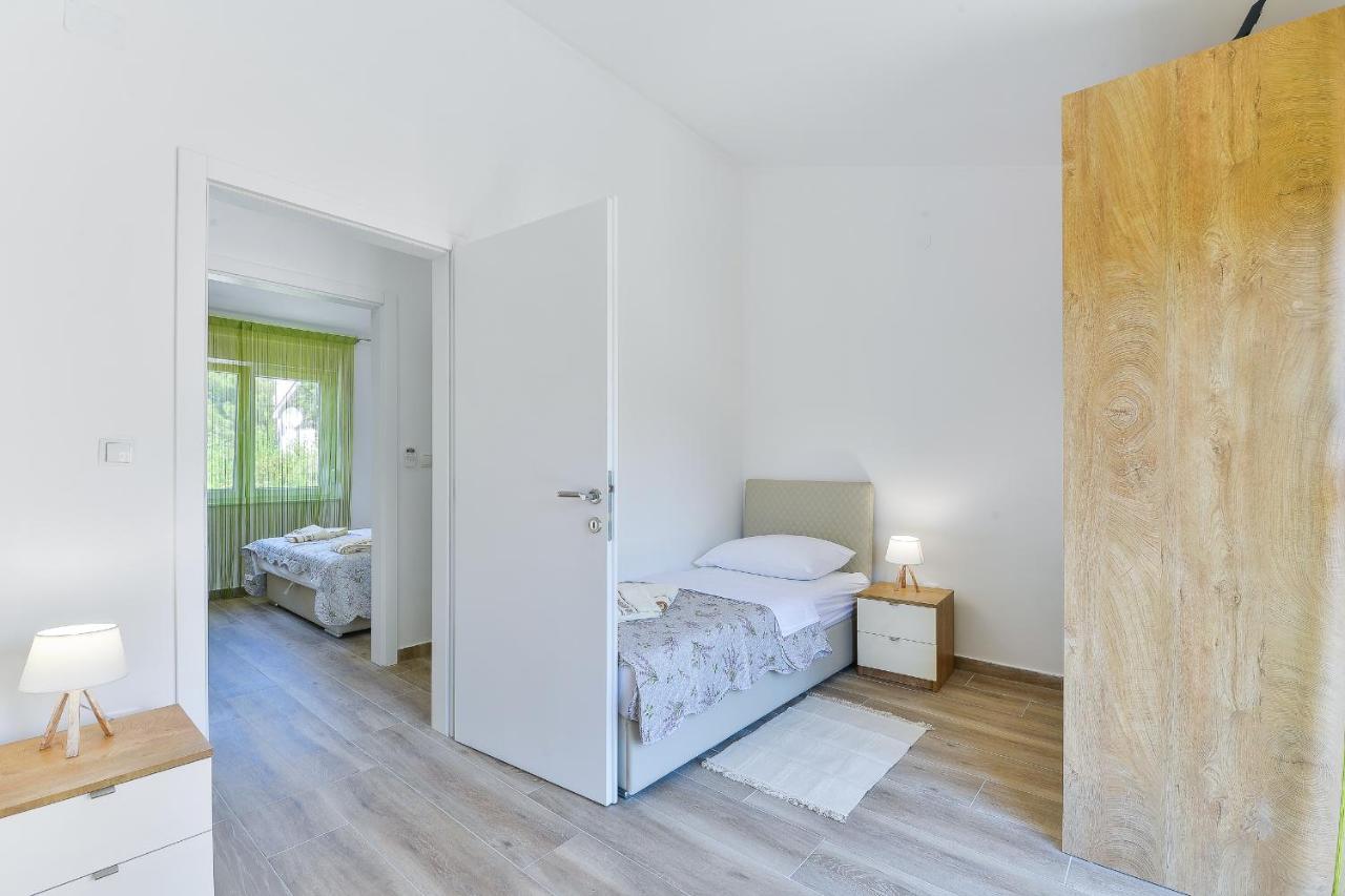 Cascada Villas With Private Jacuzzi And Private Parking Starigrad Paklenica Dış mekan fotoğraf